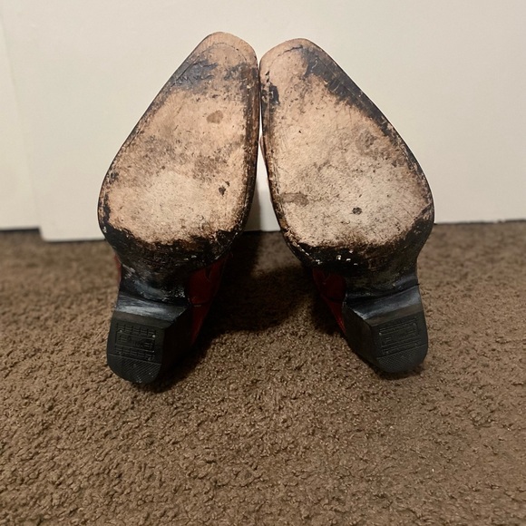 Corral Black and Red Heeled Boots - Picture 4 of 5